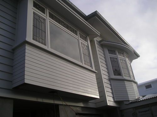 william denny, Herne bay.Renovation. Shot from driveway, finished pine weatherboards