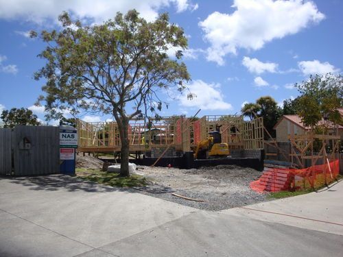 Glesan pl,Beachlands. Wall framing going up.