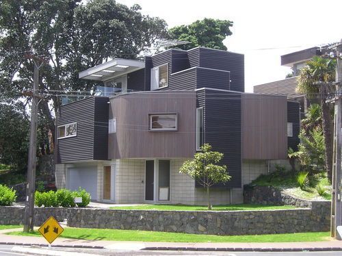 Vale rd, St Heliers bay. New home clad with vertical and horizontal cedar