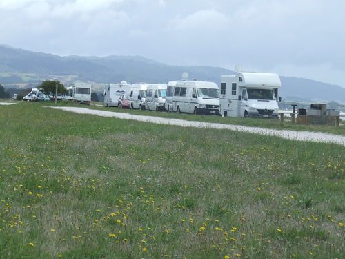 inline campervan parking thames coast miranda , hotel bird scantuary by the sea .