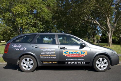 <p>
Crack Specialists Windscreen Repairs & Headlight Restoration mobile service Auckland wide.</p>