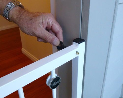 <p>
	Easy use spline key, twist, turn, hook and hang out of reach!</p>
