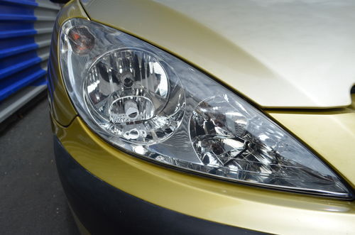 <p>
Peugeot 307 after headlight restoration by Crack Specialists Headlight Restoration & Windscreen Repairs.</p>