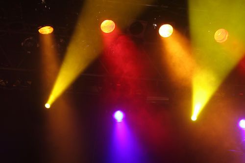 light hire and rental