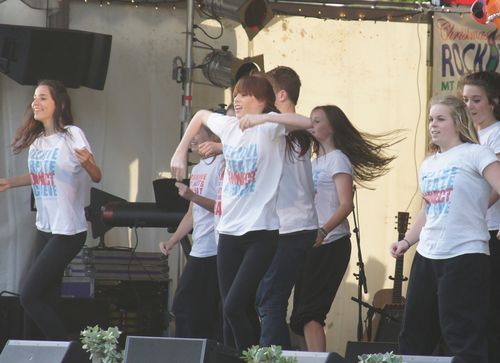 Young performers doing their hip hop thing