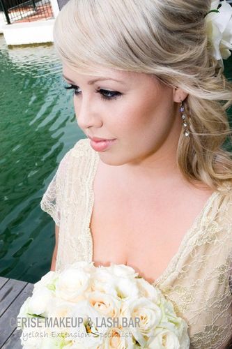 Gorgeous bridal makeup and lashes