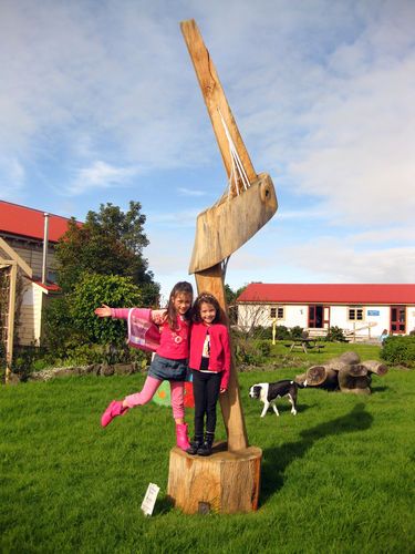 Wood Sculpture Live