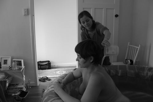 Our Joyful Childbirth Doula, Samantha, attending a homebirth