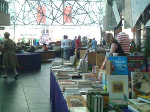 <p>
federation square book market melbourne australia saturdays 9am till 5pm .</p>