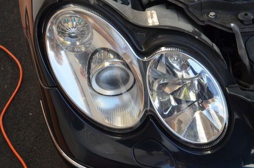 <p>
Mercedes Headlight Restored by Crack Specialists Headlight Restoration.</p>