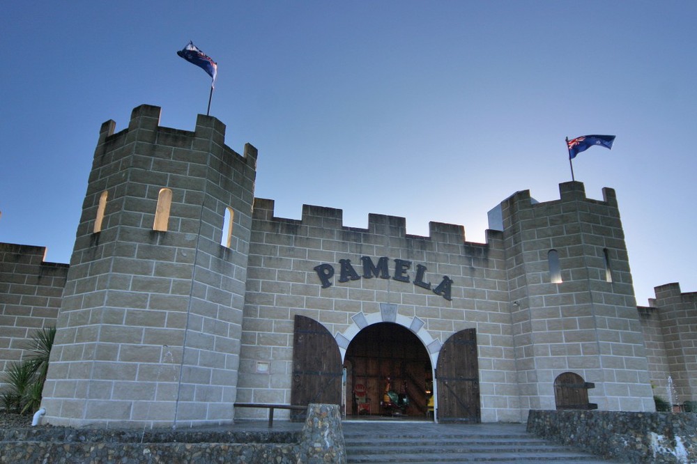 The Castle Pamela, Tirau • Localist
