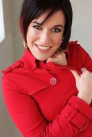 Look and feel glamorous with a pampering makeover portrait